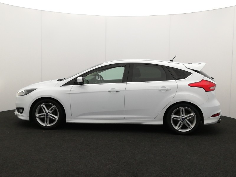 Used Ford Focus 2015 for sale - 76639431: Photo 4