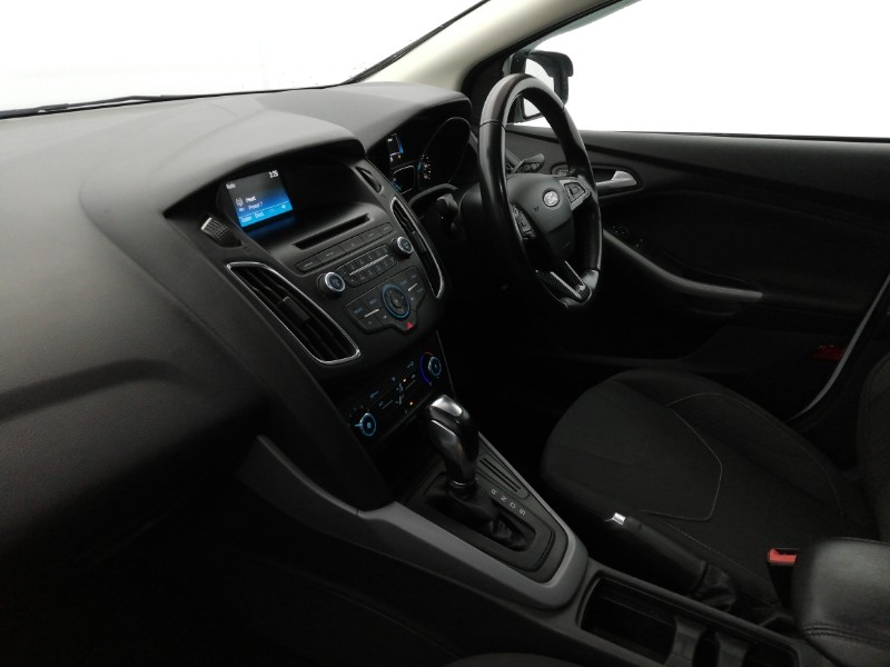 Used Ford Focus 2015 for sale - 76639431: Photo 5