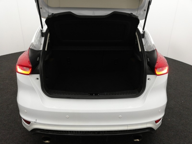 Used Ford Focus 2015 for sale - 76639431: Photo 8