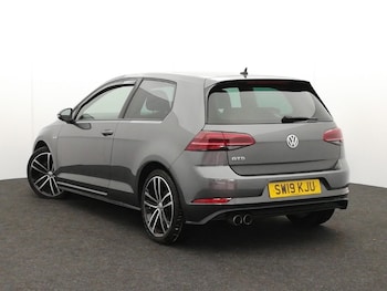Used Volkswagen Golf 2019 for sale - 76172139: Photo