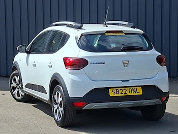 Used Dacia Sandero Stepway 2022 for sale - 79372945: Photo