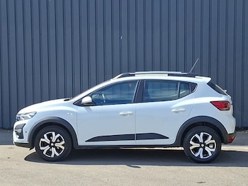 Used Dacia Sandero Stepway 2022 for sale - 79372945: Photo