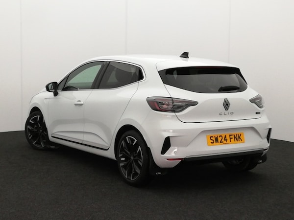 Used Renault Clio 2024 for sale - 76250877: Photo 3