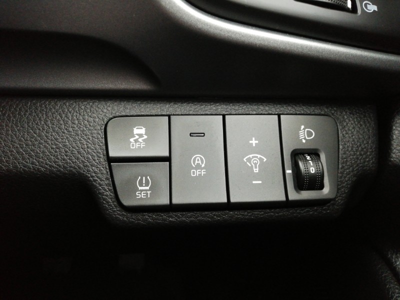 Used Kia Stonic 2022 for sale - 76471703: Photo 16