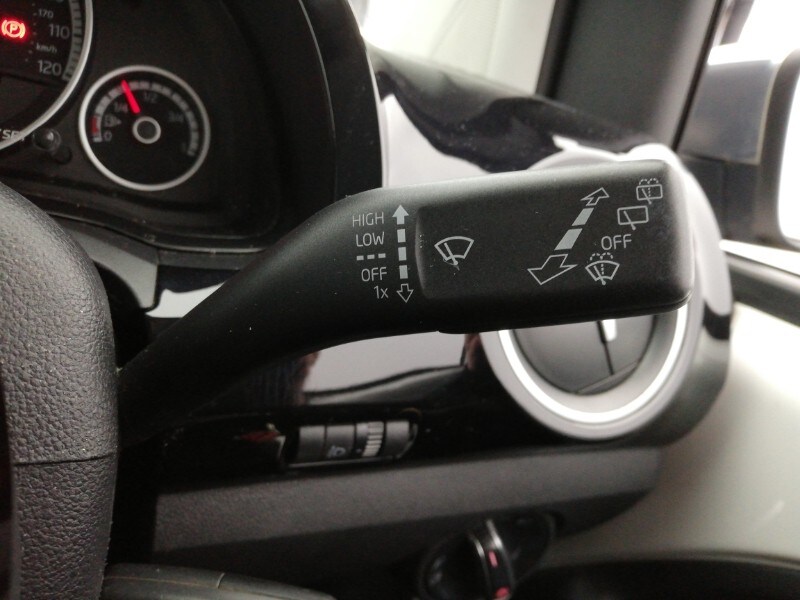 Used Volkswagen up! 2014 for sale - 78211445: Photo 14