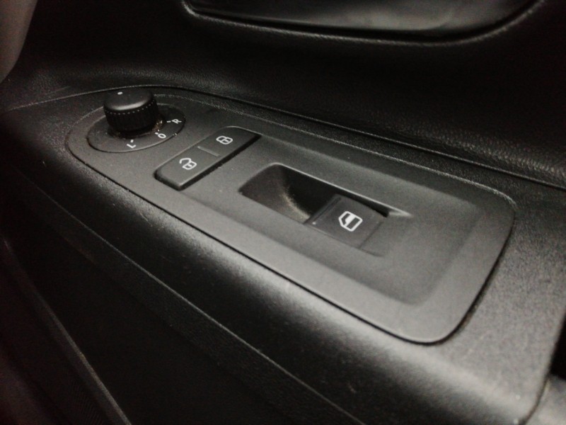 Used Volkswagen up! 2014 for sale - 78211445: Photo 17