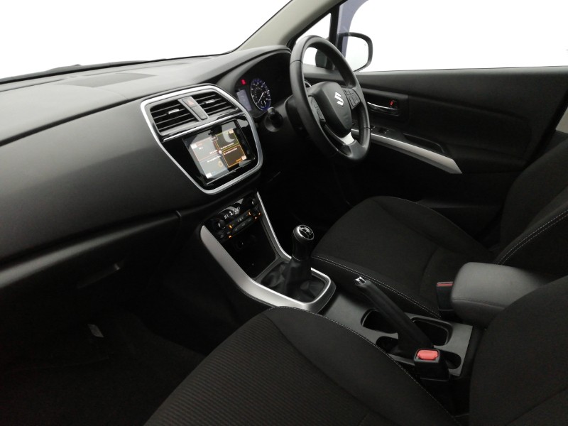 Used Suzuki SX4 S-Cross 2017 for sale - 77827036: Photo 5