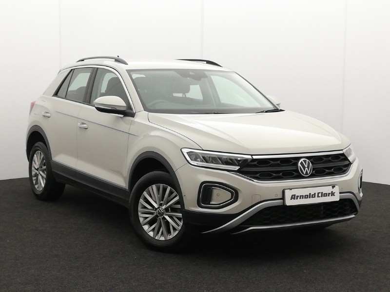 Used Volkswagen T-Roc 2023 for sale - 76779848: Photo 1