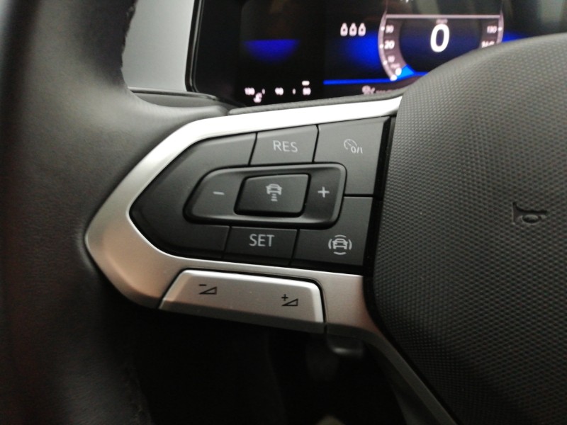 Used Volkswagen T-Roc 2023 for sale - 76779848: Photo 13