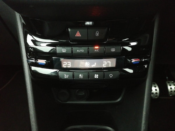 Used Peugeot 2008 2019 for sale - 76282088: Photo 13