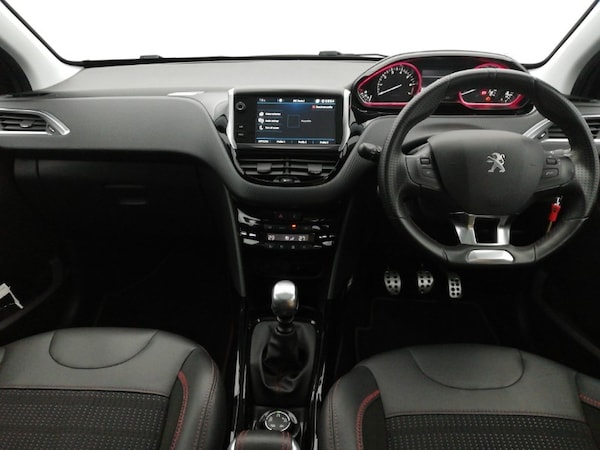 Used Peugeot 2008 2019 for sale - 76282088: Photo 2