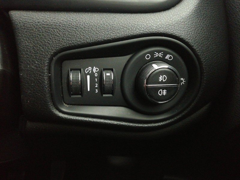 Used Jeep Renegade 2019 for sale - 77380082: Photo 17