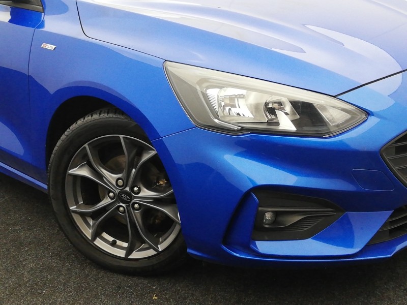 Used Ford Focus 2019 for sale - 76602429: Photo 9