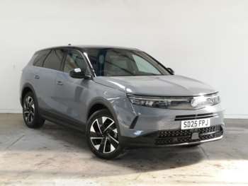 2025 - 1.2 Hybrid [136] Ultimate 5dr e-DCT6 [Pan Roof]