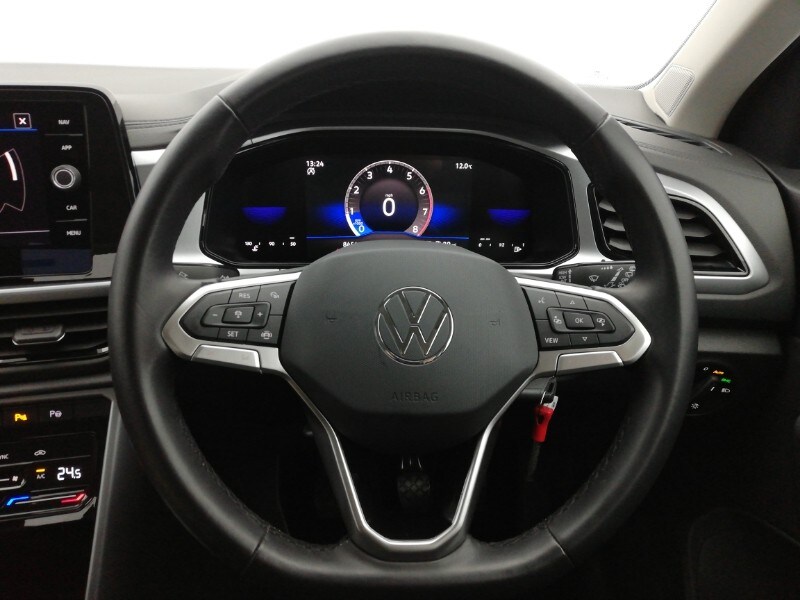 Used Volkswagen T-Roc 2022 for sale - 77085823: Photo 11