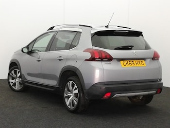 Used Peugeot 2008 2019 for sale - 78425232: Photo