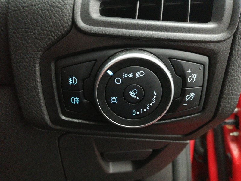 Used Ford Focus 2015 for sale - 77889440: Photo 17