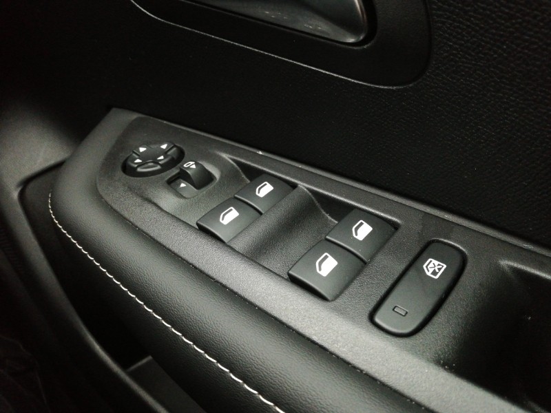 Used Peugeot 208 2025 for sale - 76052808: Photo 15