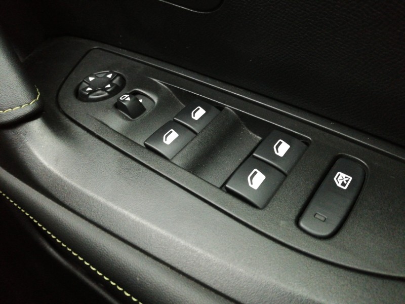 Used Peugeot 2008 2023 for sale - 77939244: Photo 15