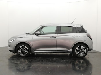 Used Suzuki Swift 2024 for sale - 76964239: Photo