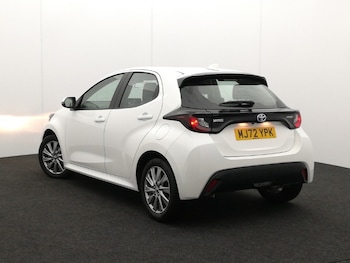Used Toyota Yaris 2022 for sale - 76383850: Photo