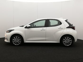 Used Toyota Yaris 2022 for sale - 76383850: Photo