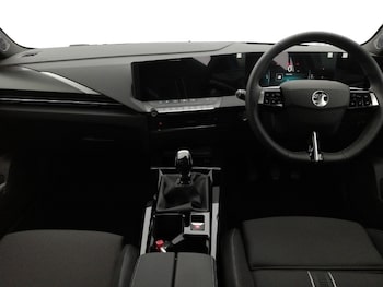 Used Vauxhall Astra 2025 for sale - 76058905: Photo 2