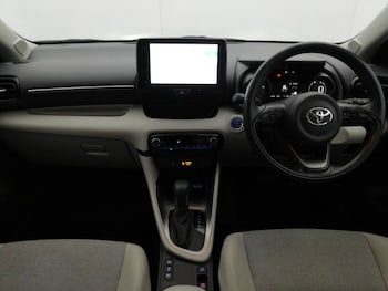 Used Toyota Yaris 2022 for sale - 75946444: Photo