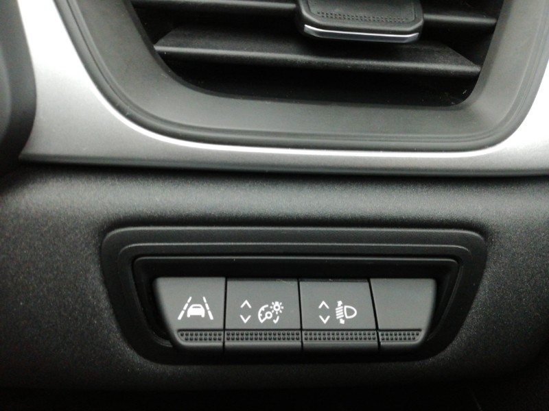 Used Renault Captur 2020 for sale - 76683652: Photo 17