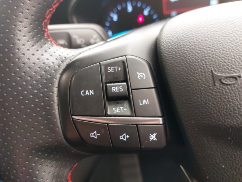 Used Ford Focus 2020 for sale - 76564237: Photo 12