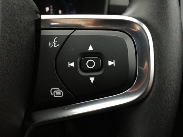 Used Volvo XC40 2024 for sale - 76195328: Photo 15