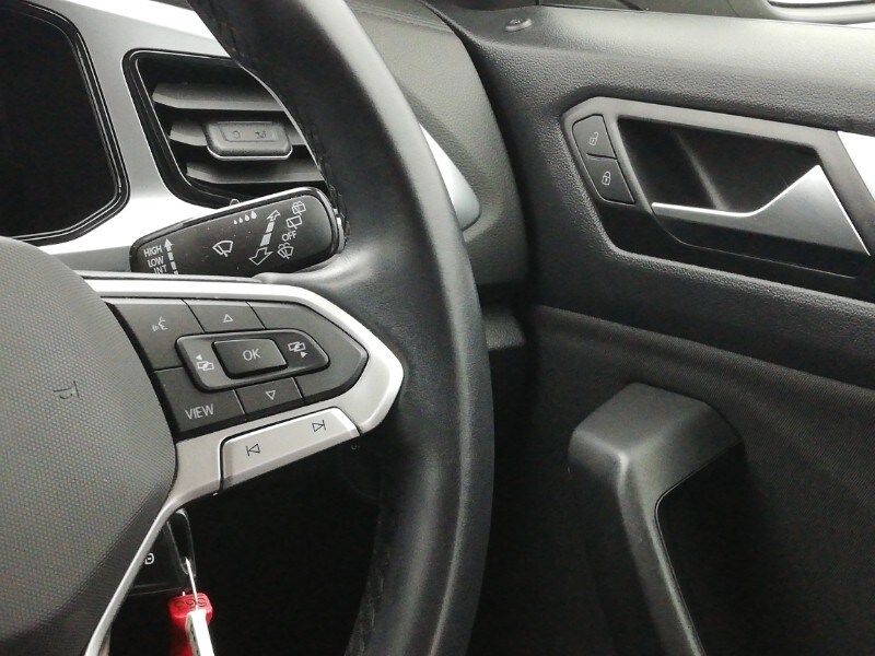 Used Volkswagen T-Roc 2022 for sale - 77197384: Photo 11