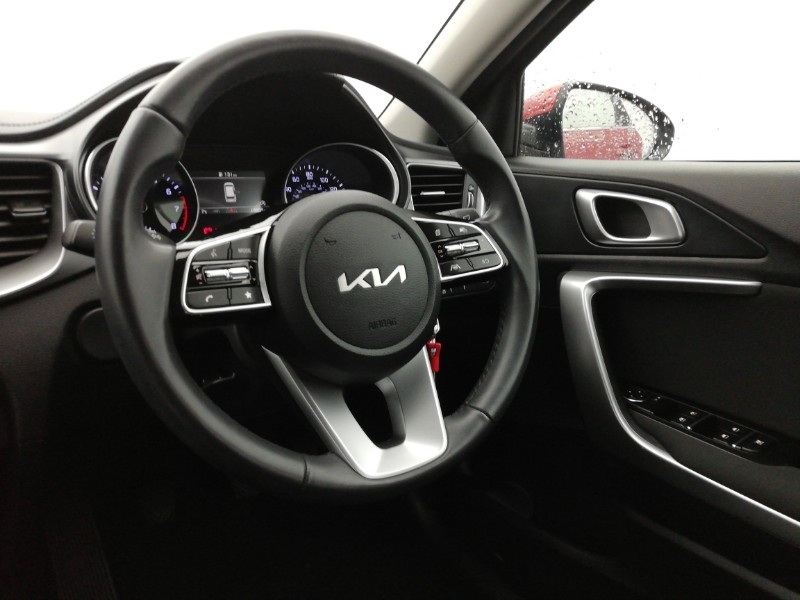 Used Kia Ceed 2024 for sale - 77536472: Photo 11