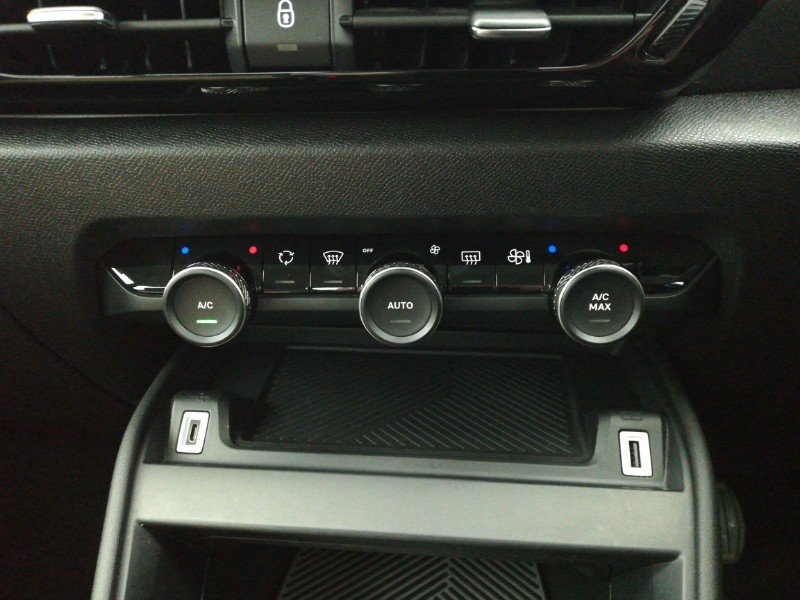 Used Citroen C4 2021 for sale - 76301940: Photo 13