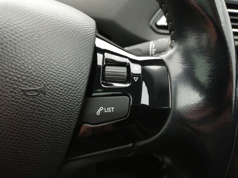 Used Peugeot 308 2017 for sale - 76707830: Photo 14