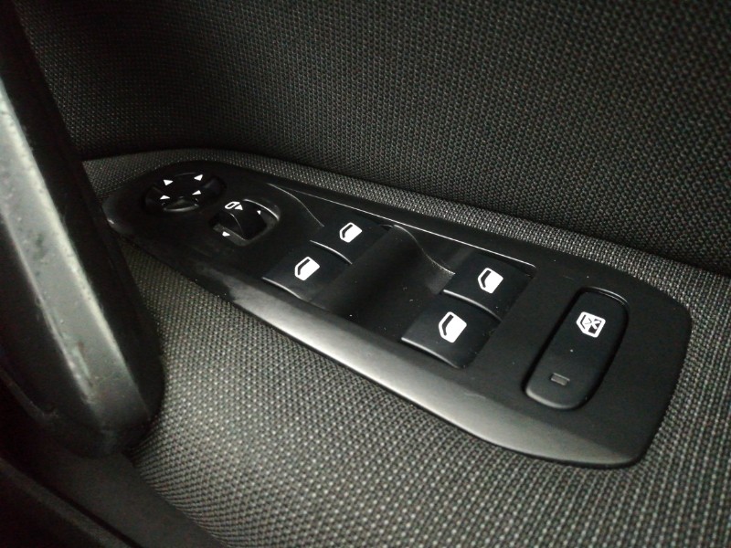 Used Peugeot 308 2017 for sale - 76707830: Photo 16