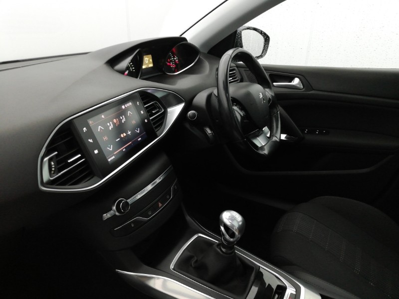 Used Peugeot 308 2017 for sale - 76707830: Photo 5