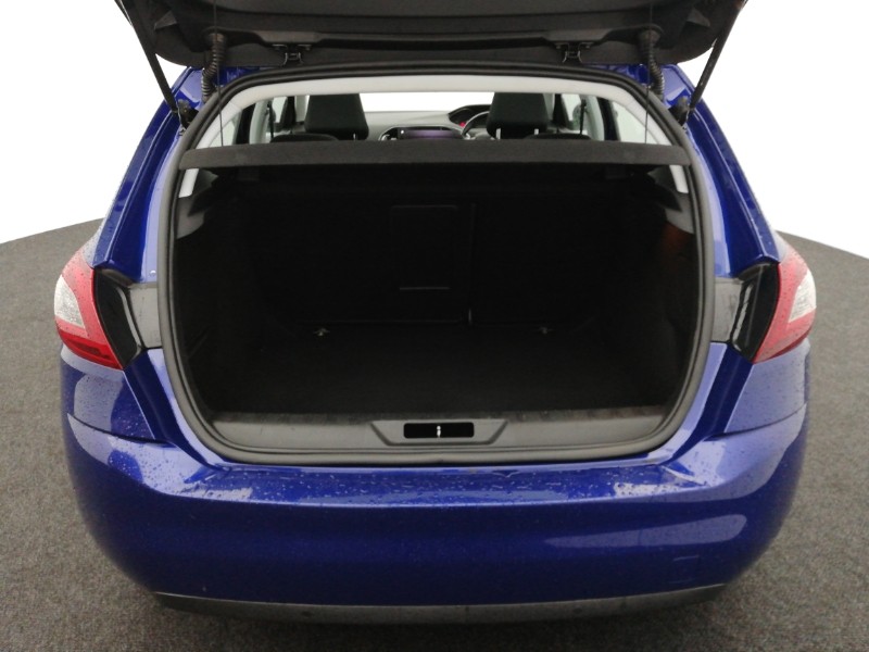 Used Peugeot 308 2017 for sale - 76707830: Photo 8