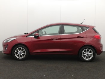 Used Ford Fiesta 2018 for sale - 79387084: Photo