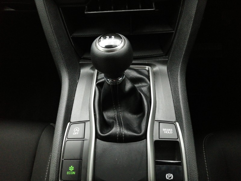 Used Honda Civic 2018 for sale - 76970365: Photo 12