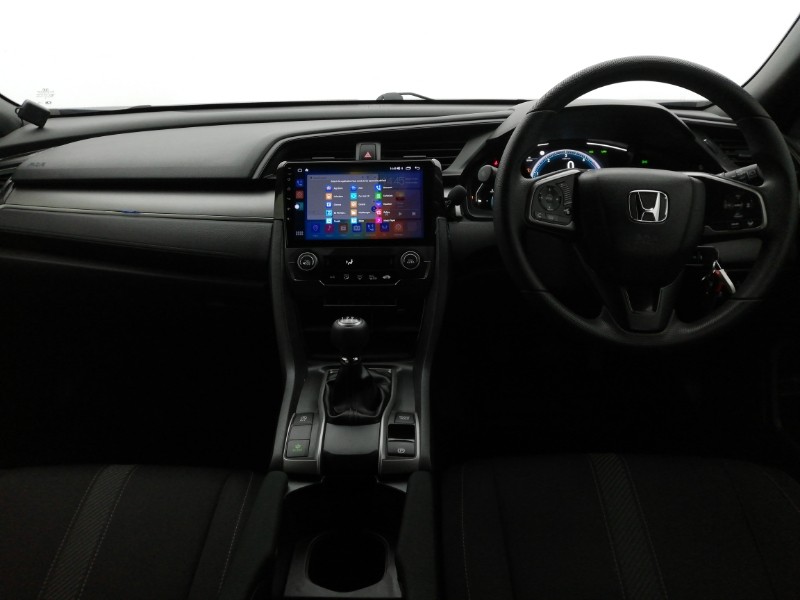 Used Honda Civic 2018 for sale - 76970365: Photo 2