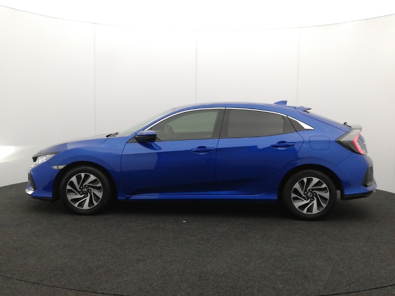 Used Honda Civic 2018 for sale - 76970365: Photo 4