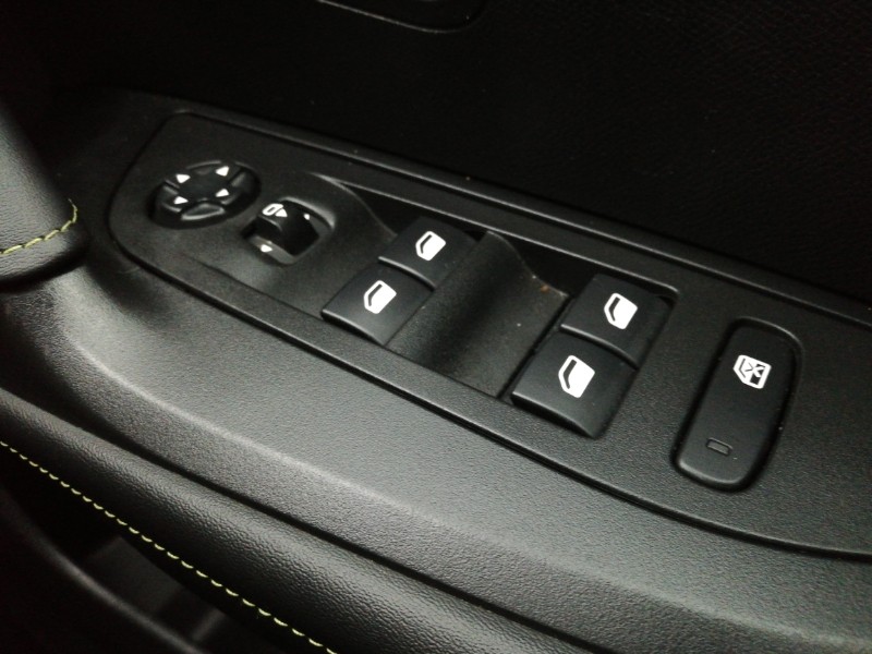 Used Peugeot 2008 2023 for sale - 77352595: Photo 16