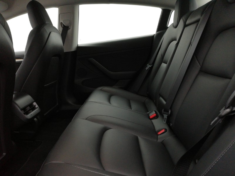 Used Tesla Model 3 2021 for sale - 77189842: Photo 6