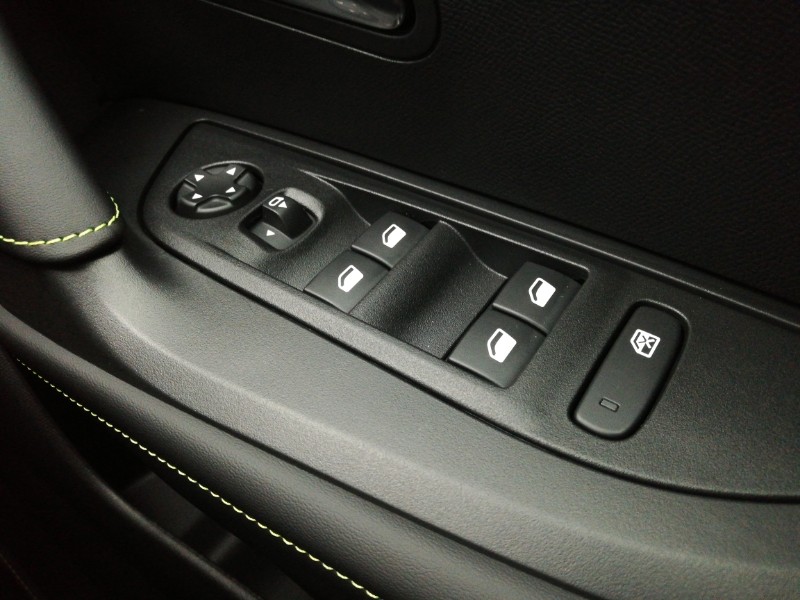 Used Peugeot 2008 2025 for sale - 76325549: Photo 17