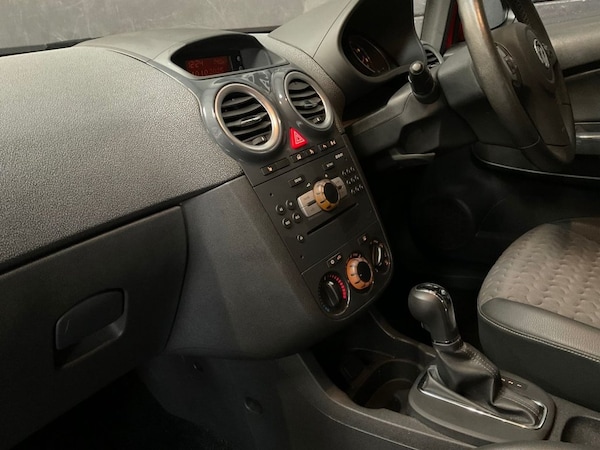 Used Vauxhall Corsa 2011 for sale - 76236117: Photo 39
