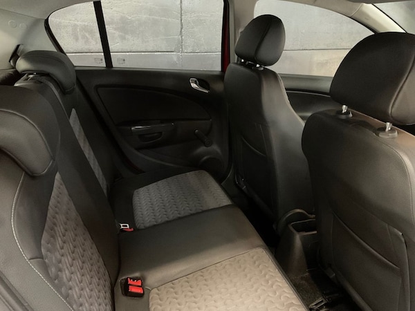 Used Vauxhall Corsa 2011 for sale - 76236117: Photo 42