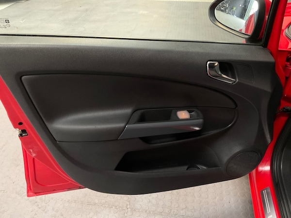 Used Vauxhall Corsa 2011 for sale - 76236117: Photo 47
