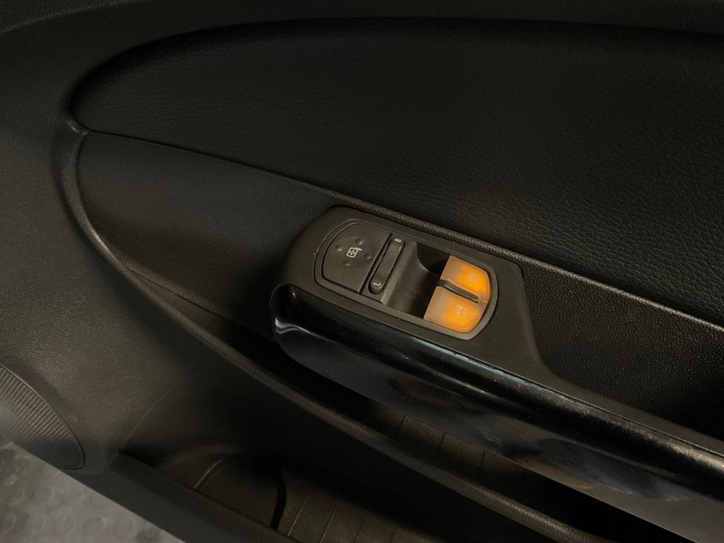 Used Vauxhall Corsa 2008 for sale - 77356758: Photo 44