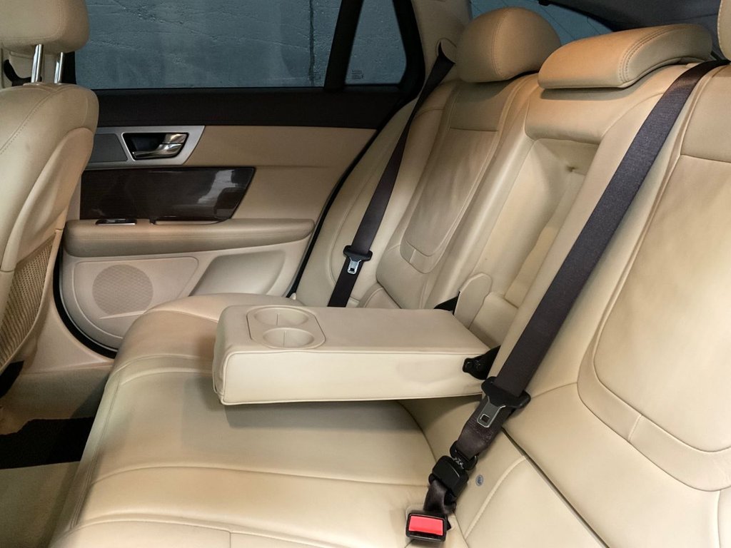 Used Jaguar XF 2013 for sale - 78212592: Photo 30